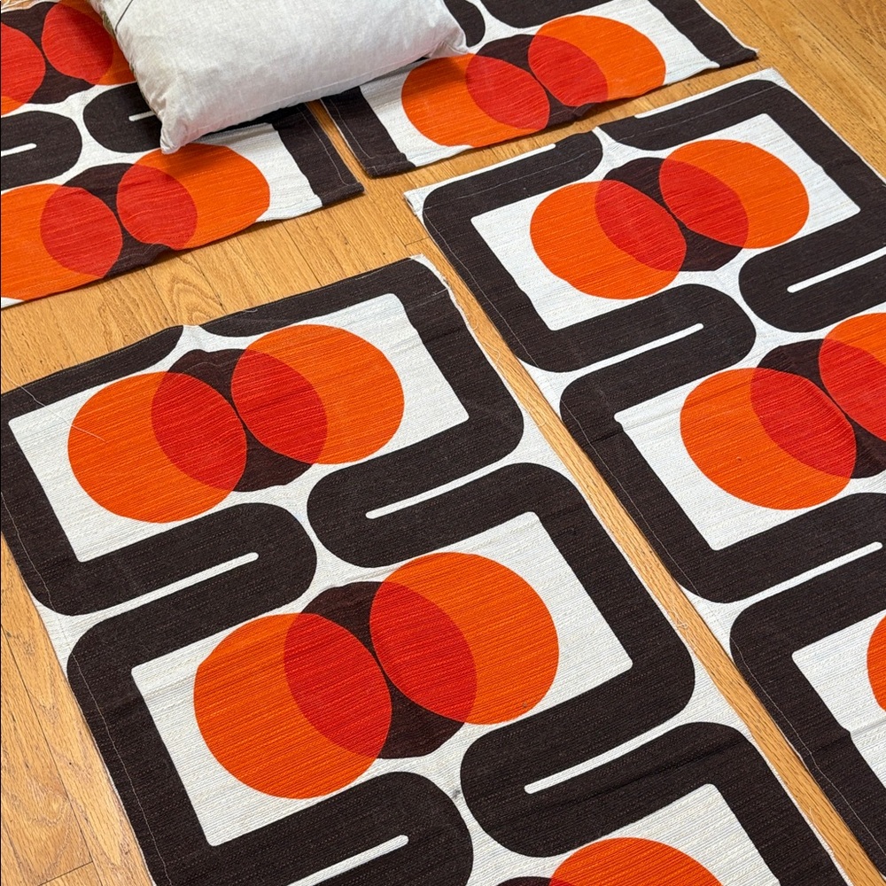 Original 70’s Geometric Patterned Fabric